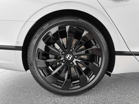 New 2026 Bentley Flying Spur Plug-In Hybrid image 33