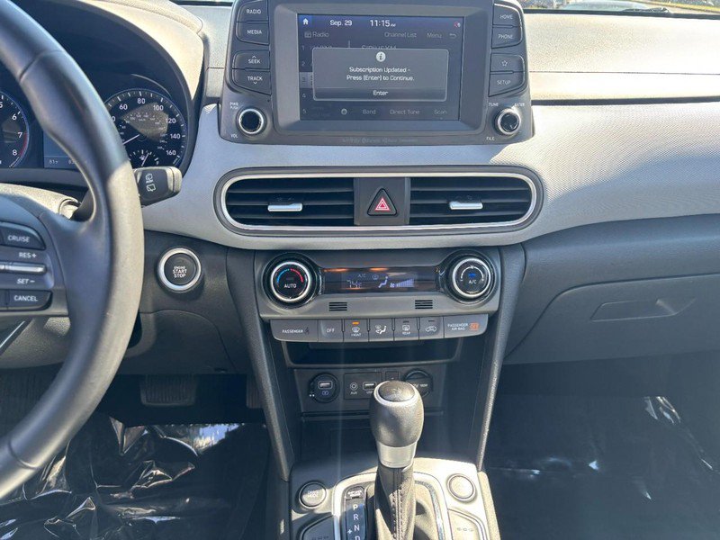 Used 2021 Hyundai Kona Limited AWD/4WD image 12