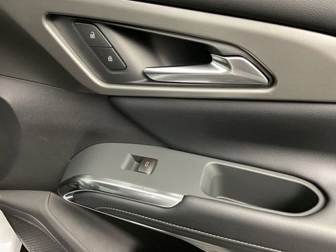 New 2026 Chevrolet Traverse LT FWD image 23
