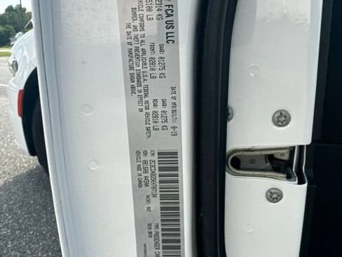 Used 2019 Dodge Charger SXT RWD image 11