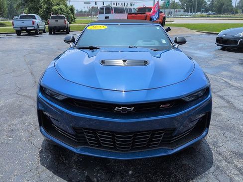 Used 2022 Chevrolet Camaro SS RWD image 3