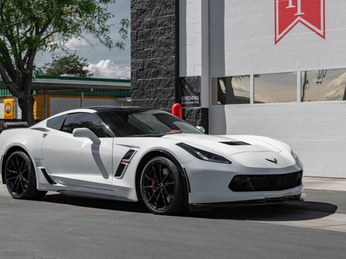 Used 2019 Chevrolet Corvette Grand Sport RWD image 41