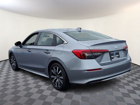 Used 2023 Honda Civic EX image 5