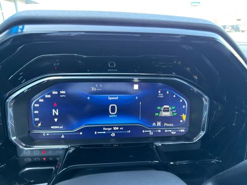 Used 2023 Chevrolet Silverado 1500 LT AWD/4WD image 19