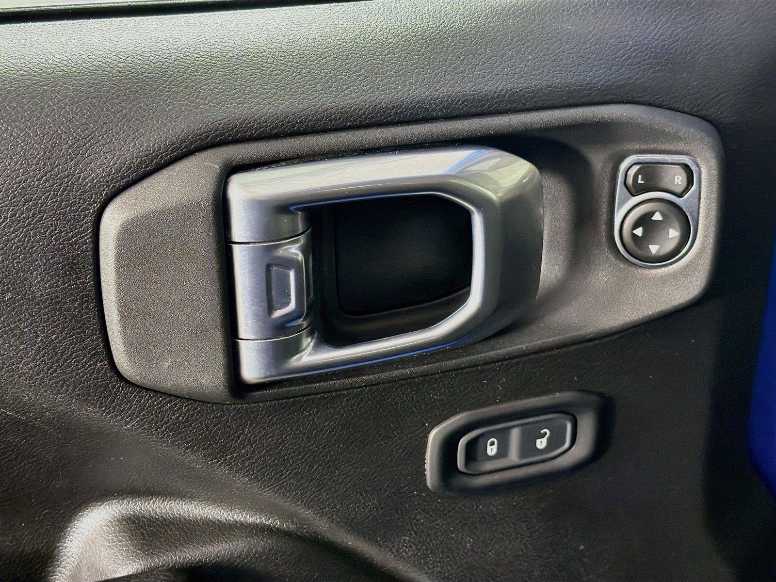 Used 2023 Jeep Wrangler Unlimited Sport AWD/4WD image 23