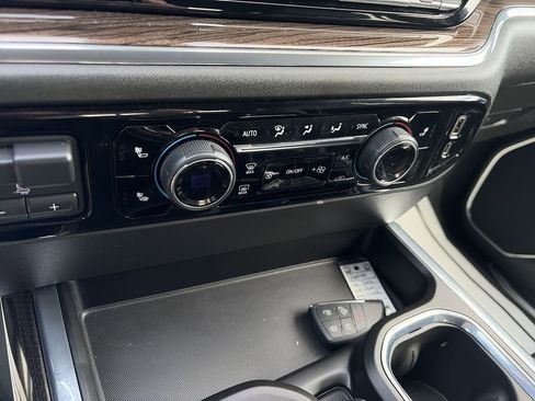 Used 2023 Chevrolet Silverado 1500 RST image 19