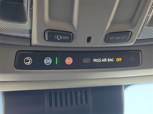 Certified 2025 GMC Sierra 1500 SLT image 20