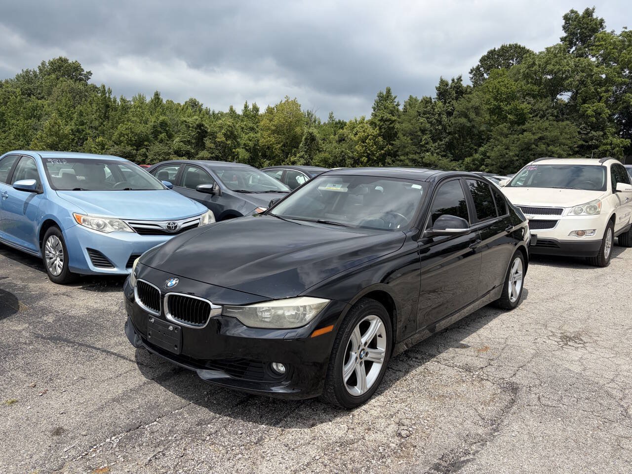 Used 2013 BMW 328i xDrive Sedan AWD/4WD image 2