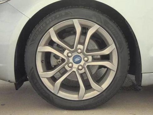 Used 2020 Ford Fusion SEL FWD image 4