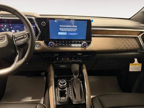 New 2026 GMC Canyon Denali image 21