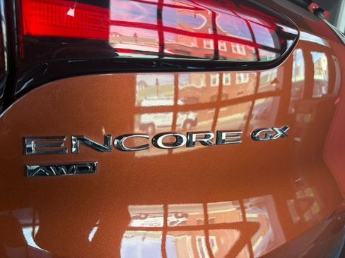 Used 2021 Buick Encore GX Preferred w/ Cold Weather Comfort Package AWD/4WD image 18
