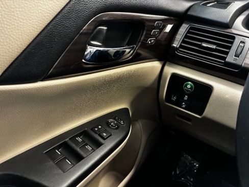 Used 2016 Honda Accord EX-L image 22