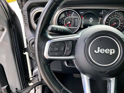 Used 2021 Jeep Wrangler Unlimited Rubicon w/ Dual Top Group AWD/4WD image 18