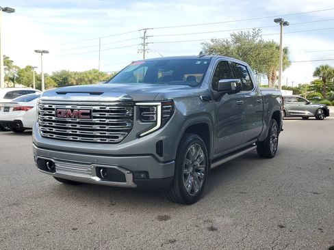 Used 2024 GMC Sierra 1500 Denali w/ Denali Reserve Package AWD/4WD image 9
