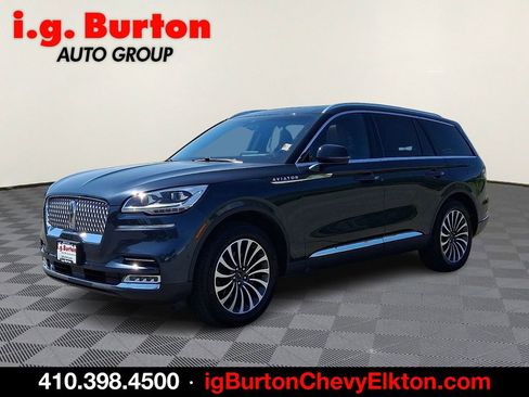 Used 2023 Lincoln Aviator Reserve w/ Equipment Group 201A AWD/4WD image 3