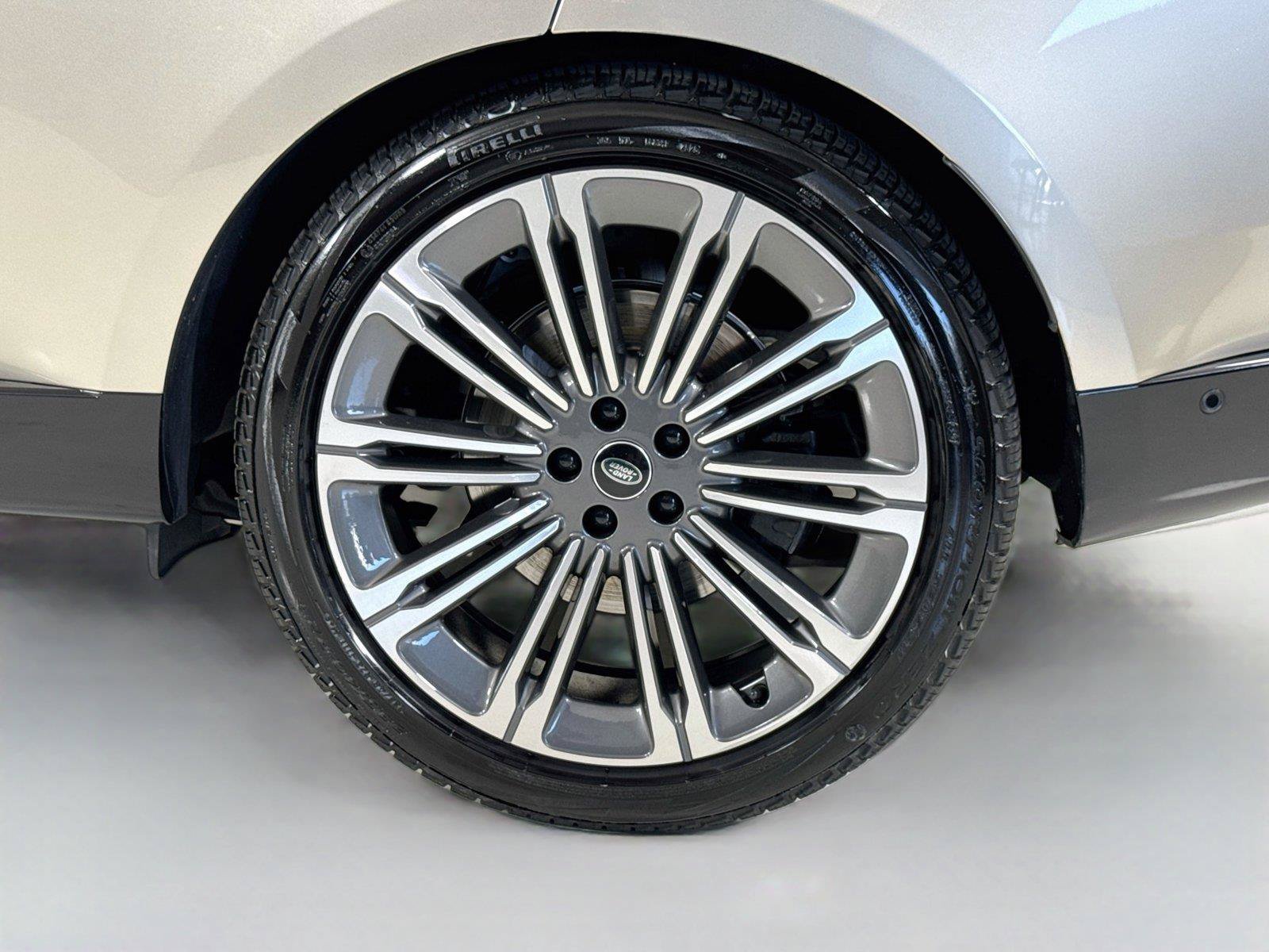 Used 2024 Land Rover Range Rover SE AWD/4WD image 37