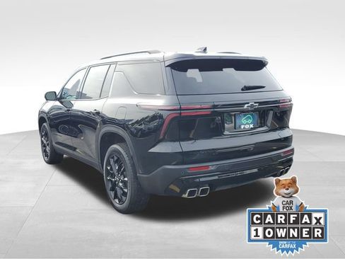 Certified 2024 Chevrolet Traverse LT w/ Midnight/Sport Edition FWD image 3