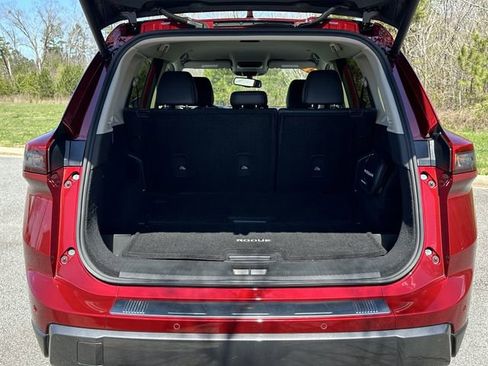 Certified 2025 Nissan Rogue SL AWD/4WD image 19