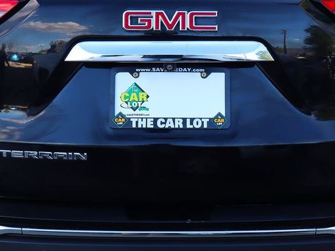 Used 2020 GMC Terrain SLT w/ Preferred Package FWD image 21
