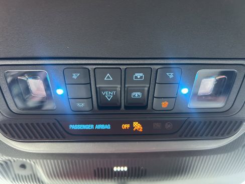 Used 2025 Ford Explorer ST-Line w/ Premium Package image 36