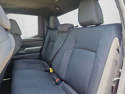 Used 2025 Toyota Tacoma SR5 AWD/4WD image 18