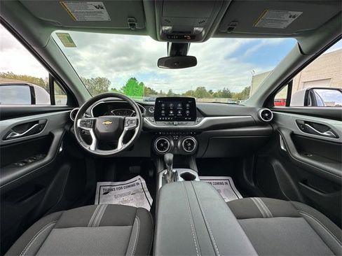 Used 2025 Chevrolet Blazer LT image 19