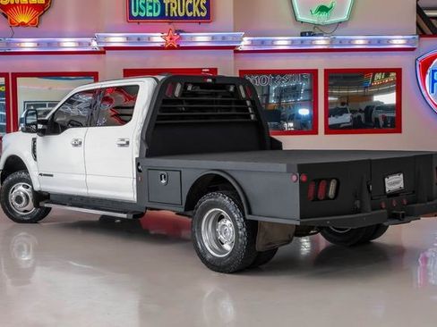 Used 2020 Ford F350 Lariat w/ Lariat Ultimate Package image 4