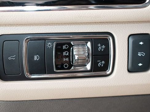 Used 2023 Lincoln Navigator Reserve AWD/4WD image 37