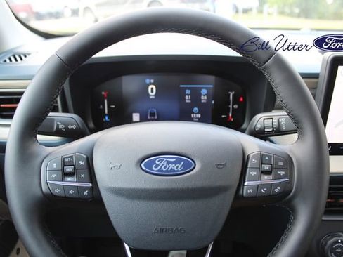 New 2025 Ford Maverick Lariat image 17