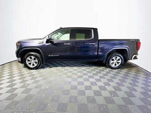 Used 2025 GMC Sierra 1500 SLT AWD/4WD image 5
