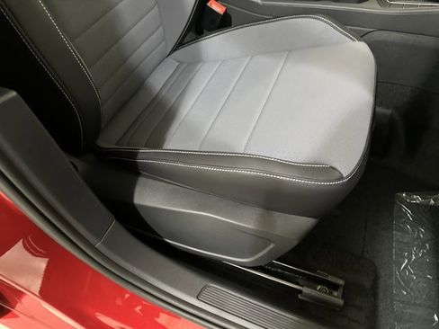 New 2026 Volkswagen Jetta SE FWD image 37