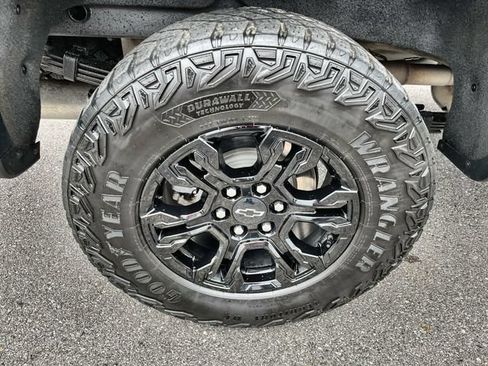 Used 2023 Chevrolet Silverado 1500 ZR2 AWD/4WD image 20