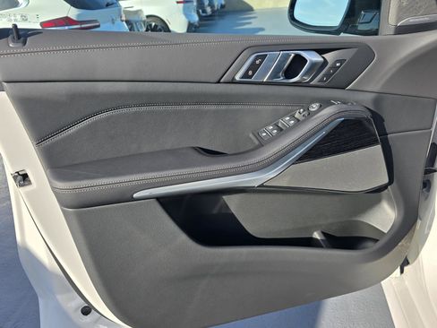 New 2026 BMW X5 xDrive40i w/ M Sport Package image 13