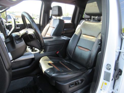 Used 2021 GMC Sierra 2500 AT4 w/ AT4 Premium Plus Package AWD/4WD image 25