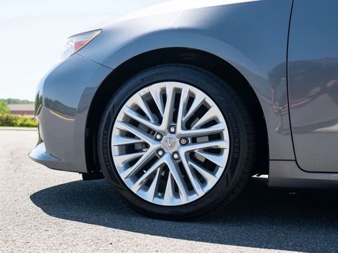 Used 2013 Lexus ES 350 FWD image 13