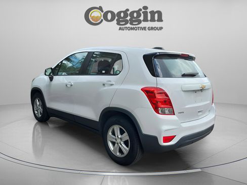 Used 2019 Chevrolet Trax LS FWD image 3