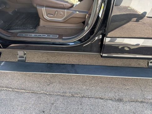 Used 2020 Ford F150 Limited image 9