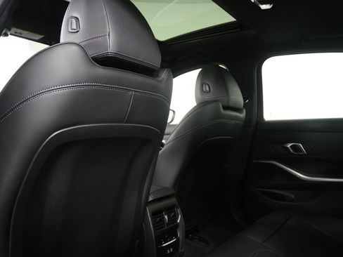 Used 2025 BMW 330i Sedan image 16