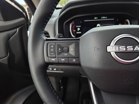 Certified 2025 Nissan Rogue Platinum w/ Tech Package image 22