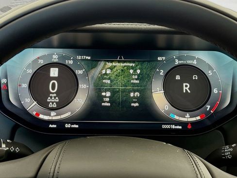 New 2026 Land Rover Range Rover Long Wheelbase SE image 32