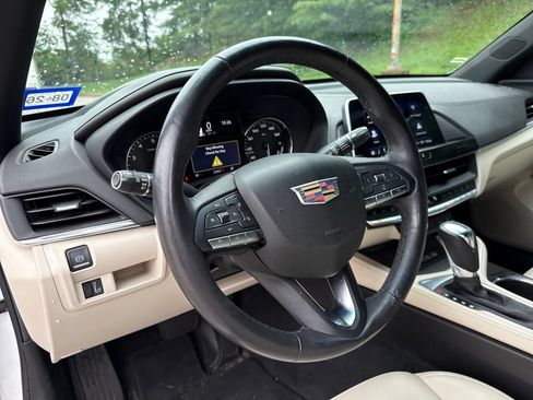 Used 2022 Cadillac CT4 Luxury w/ Sun And Sound Package RWD image 15