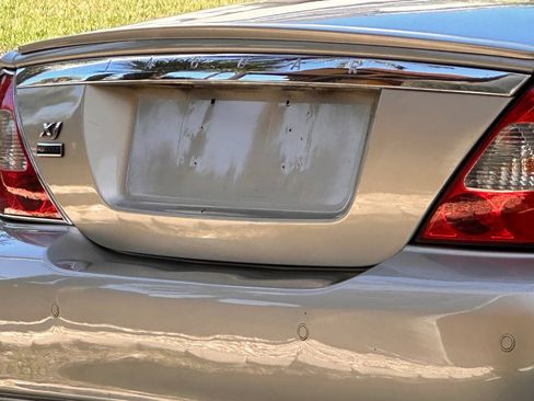 Used 2009 Jaguar XJ Vanden Plas Super V8 Portfolio RWD image 7