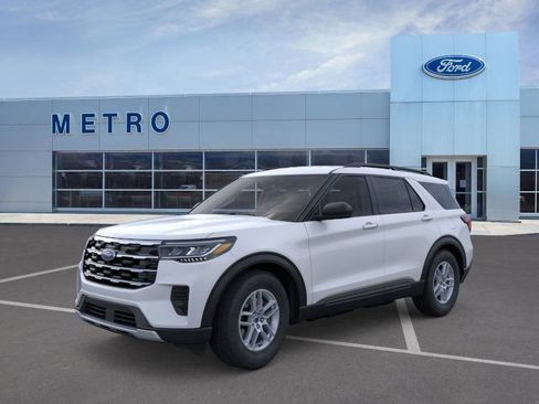New 2026 Ford Explorer Active image 2