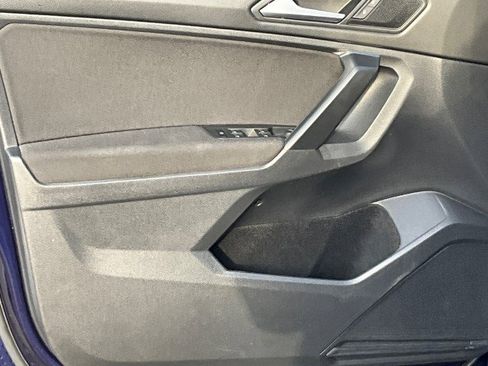 Used 2021 Volkswagen Tiguan S image 25