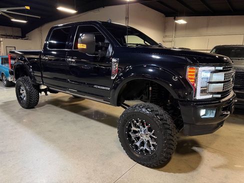 Used 2019 Ford F250 Platinum w/ Platinum Ultimate Package image 51