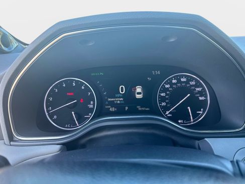 Used 2020 Toyota Avalon Limited image 28