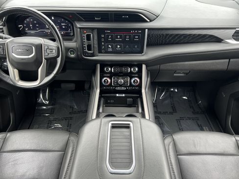 Certified 2022 GMC Yukon XL Denali image 37