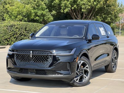 New 2025 Lincoln Nautilus Premier w/ Equipment Group 102A image 2