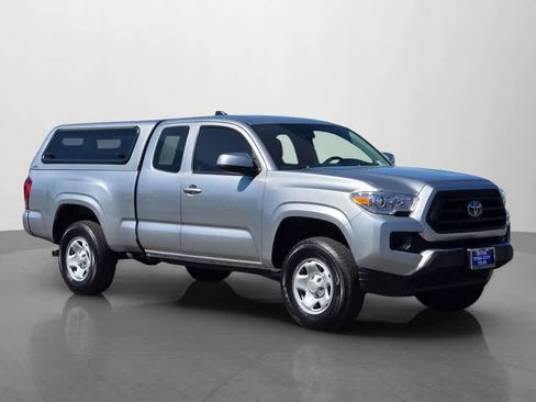 Used 2023 Toyota Tacoma SR w/ SR Convenience Package AWD/4WD image 8