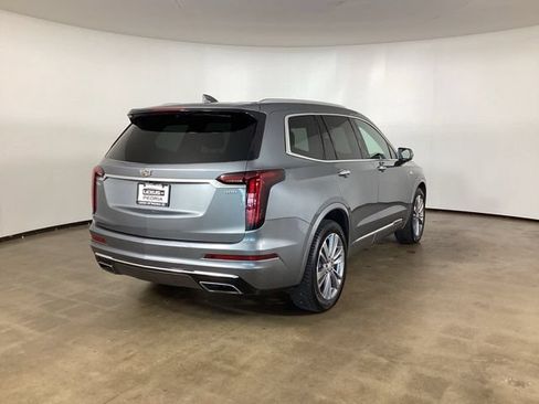 Used 2020 Cadillac XT6 Premium Luxury FWD image 5